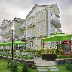  Villa Golden Bell Backpacker Hotel&pool Bar